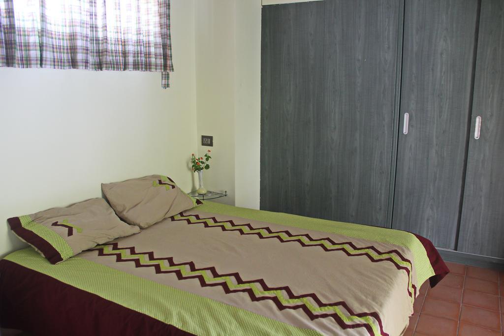 Pearl Spot Bed & Breakfast Nedumbassery Oda fotoğraf